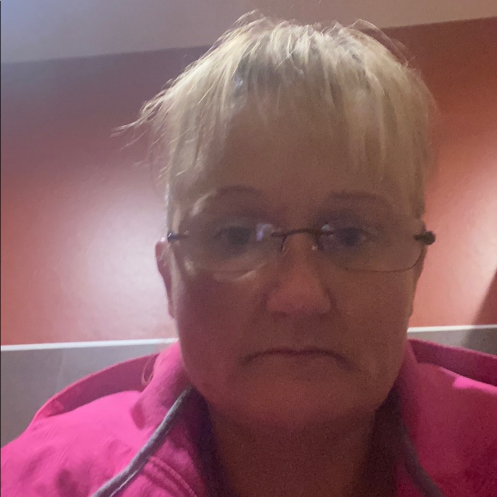 Meet your Posher, Kimberly